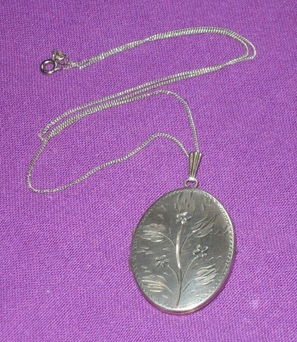 Large vintage 1978 hallmarked - 1978,