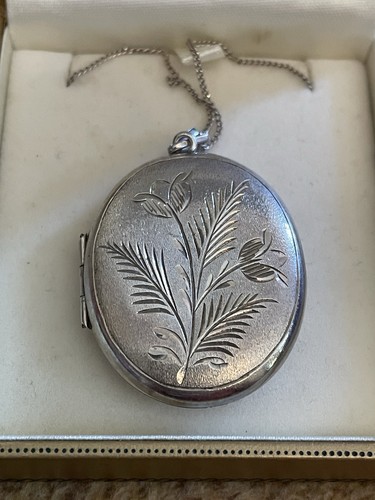 Vintage sterling silver locket - silver,