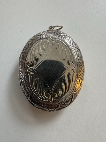 Vintage large oval engraved - large,