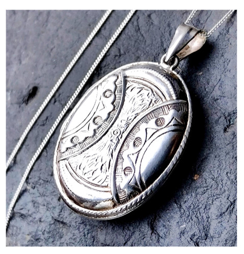 Large vintage silver locket - large,