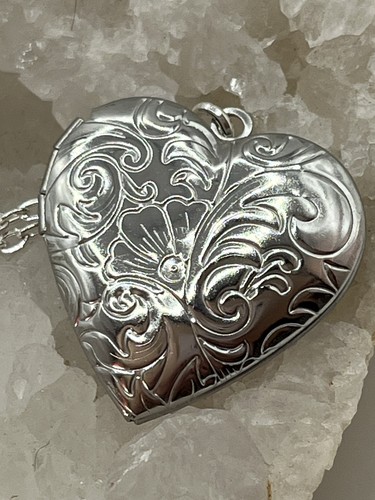 Silver plated large - plated, locket